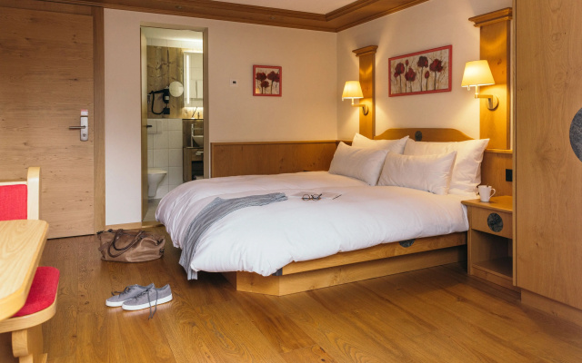 Отель La Couronne Hotel & Spa