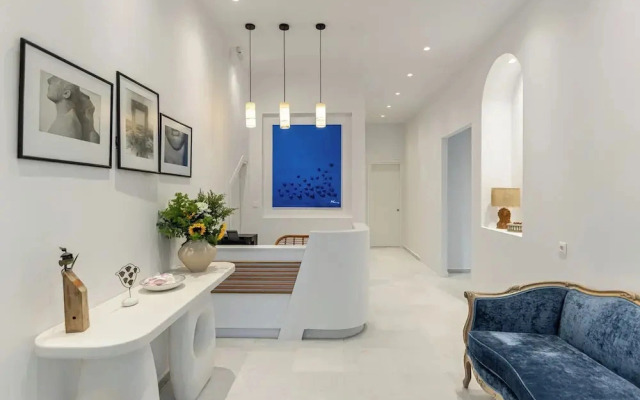 Blue Art Suites