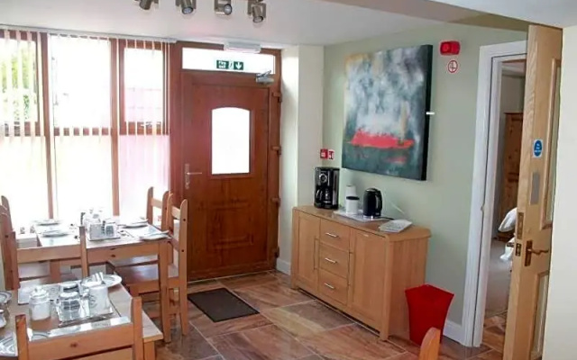 Riverside Guest House