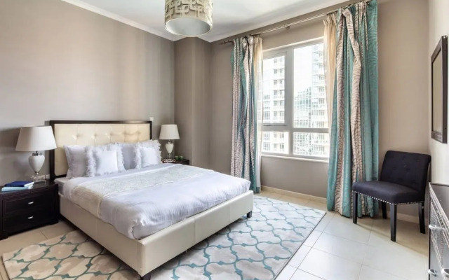 Lavish 2BR With Picturesque Burj Khalifa Views!