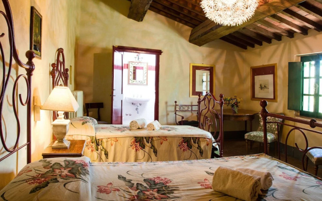 Spacious Farmhouse in Ghizzano Italy with Pool