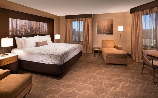 Aiden By Best Western Warm Springs Hotel And Event Center