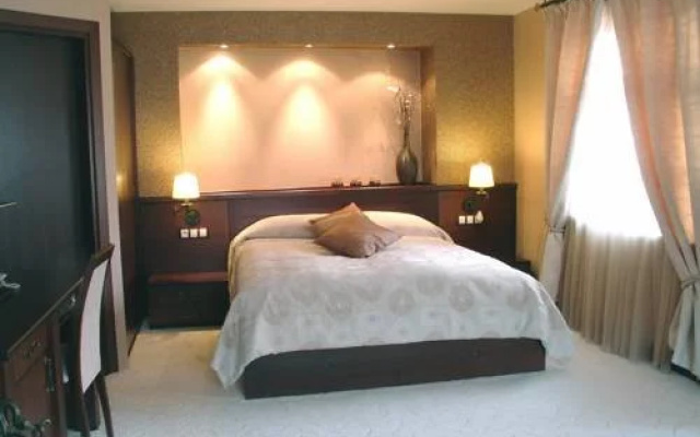 Varosha Club Hotel