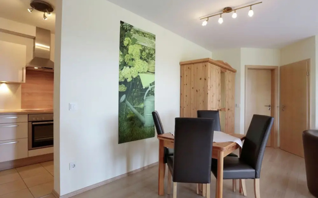 Charming Apartment in Düdinghausen With Terrace