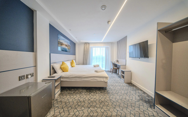 Ilford Grand Hotel