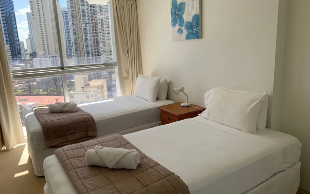Peninsula Resort - Private Apartments