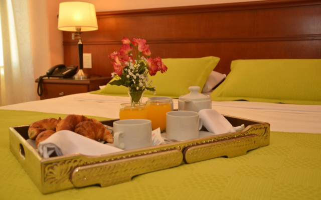 RealNoa Hotel