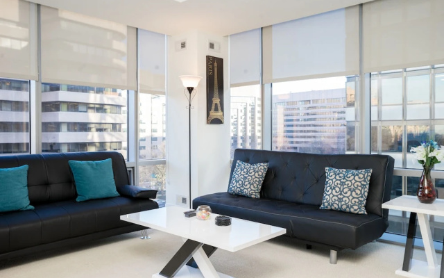 Arlington Fully Furnished Apartments in Crystal City