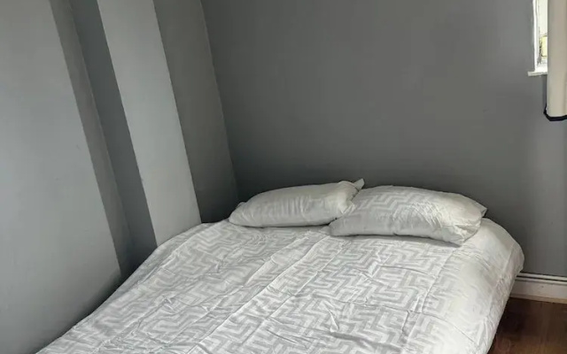6 Guests - 3 Bedrooms - Close to London Center