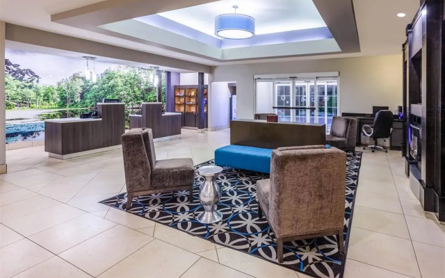 La Quinta Inn & Suites Lumberton