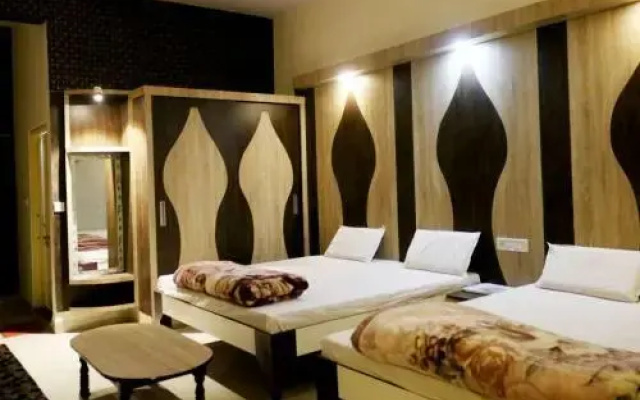 Hotel G K Jain