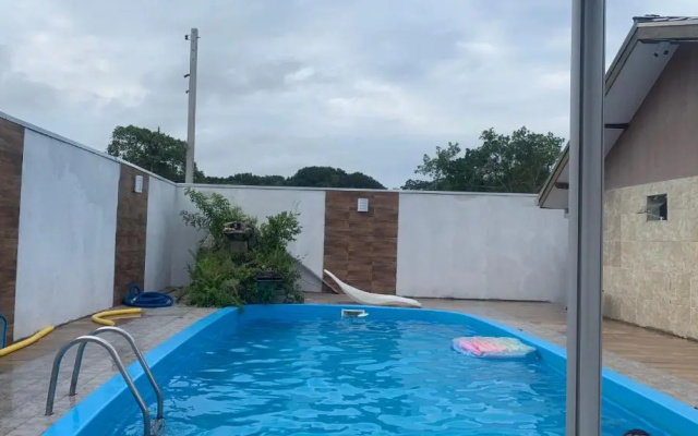 Casa c piscina matinhos S Etiene