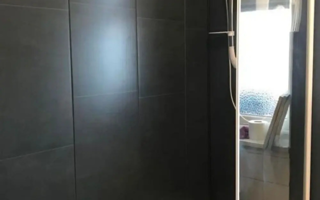 Chic Holiday Home in Manchester near Sheen Gardens