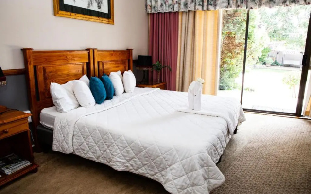 Woodpecker Guesthouse