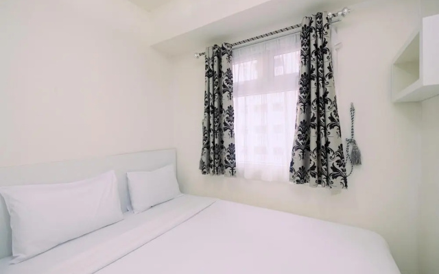 Relaxing 2BR at Green Pramuka Apartment