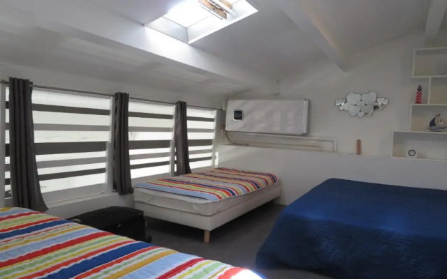 Appartement Sète, 2 Pièces, 6 Personnes - Fr-1-338-357