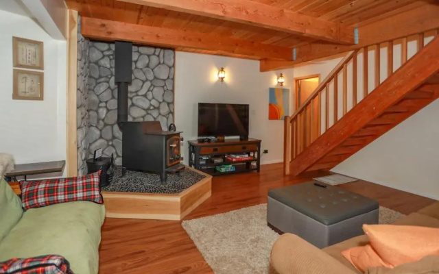 Cedar Chalet #1980