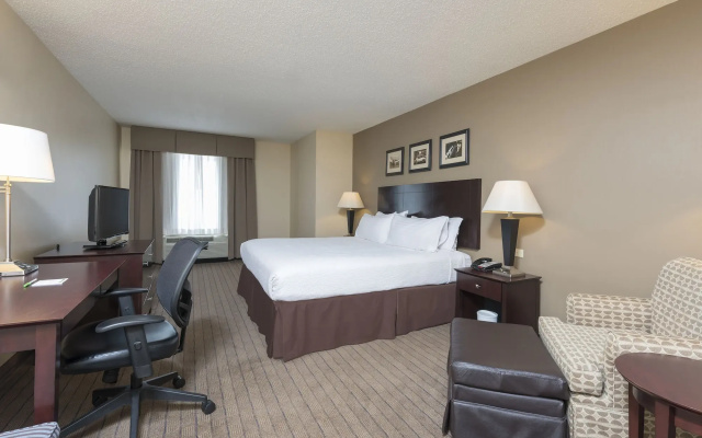 Holiday Inn Aurora North - Naperville by IHG
