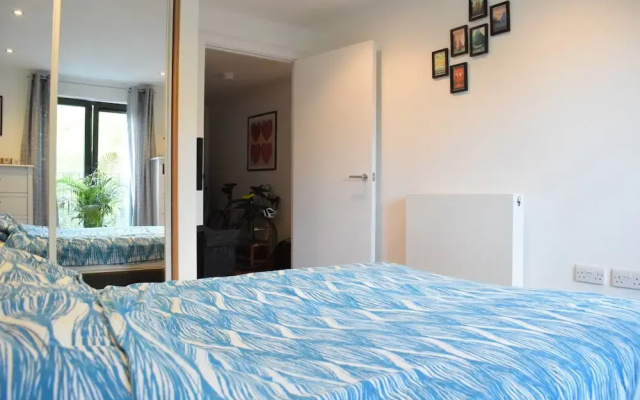 Beautiful Modern Flat in Central London