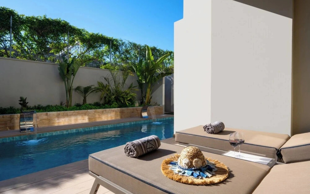 Oasis Luxury Suites