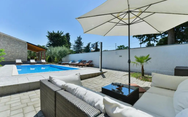 Apartments Crno