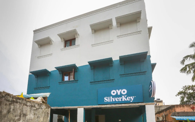Murugan Rooms by OYO Rooms