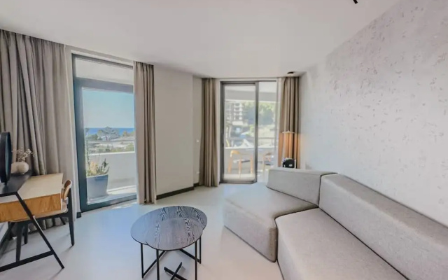 Zins Luxury Room 02 in Durr s