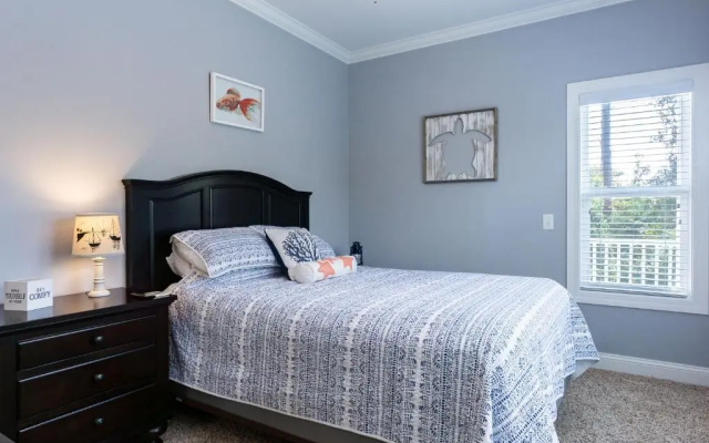 Southern Charm by Oak Island Accommodations