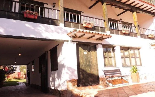 Hotel Aparta Suite La Montaña