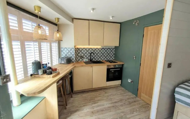 One of a Kind Luxury Studio Stay in Penzance (Adults Only)