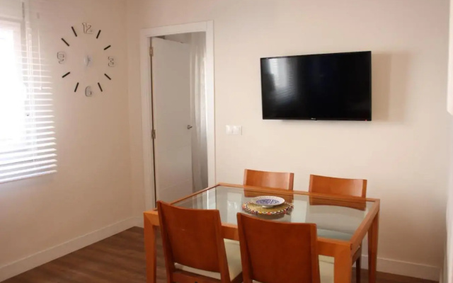 Elegancia by SevillaLuxurySuites