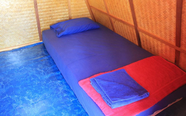 New Hut Bungalow