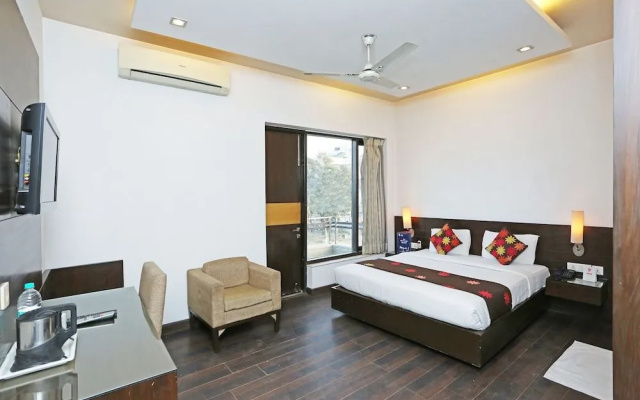 OYO Premium DLF III