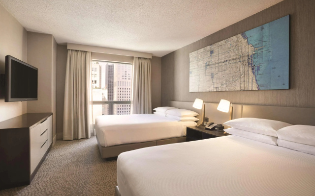 Hilton Chicago/Magnificent Mile Suites