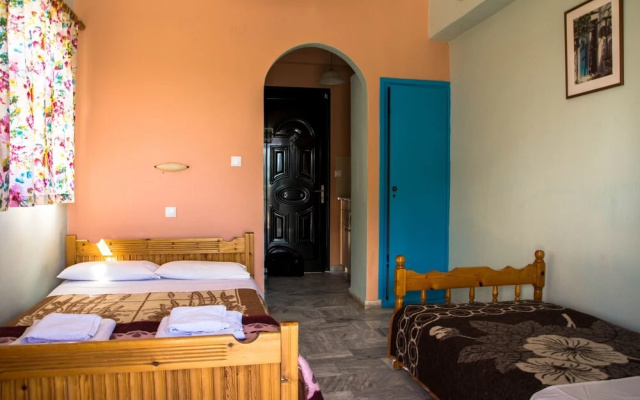 Nikos Studios Alykes
