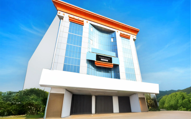 Super Townhouse Ameerpet Balkampet Road