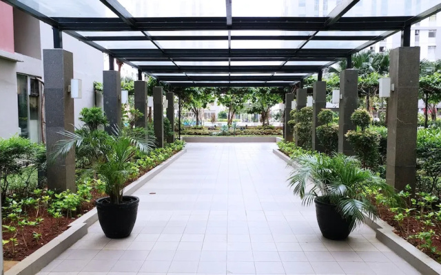 Homey And Fully Furnished Studio At Green Bay Pluit Apartment