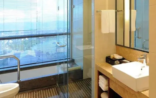 Empark Grand Hotel Tengchong - 4 Nights, Yunnan, China
