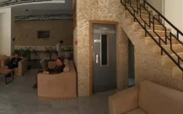Okur Otel