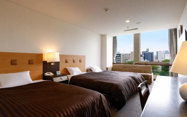 Hotel Osaka Castle