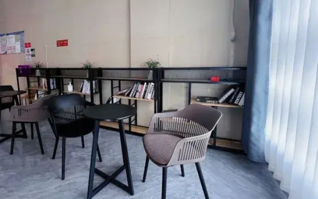 Dehao Business Hotel