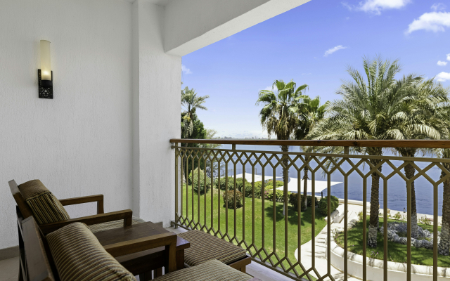 Hilton Luxor Resort & Spa