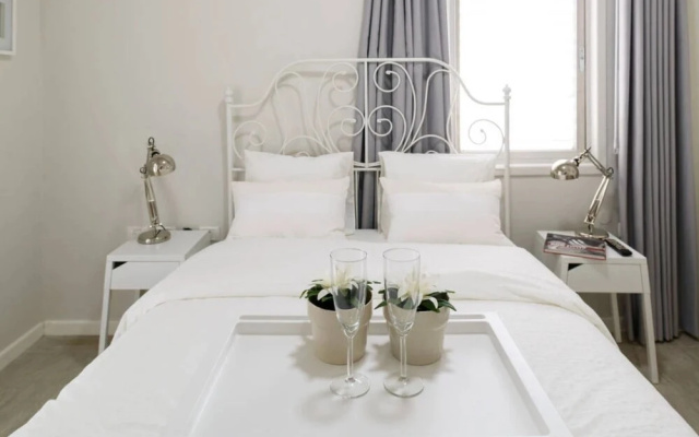 Rabin Square Amazing 3BR 140 SQM Apt