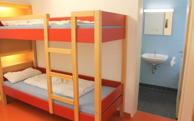 Hi Munich Park Youth Hostel