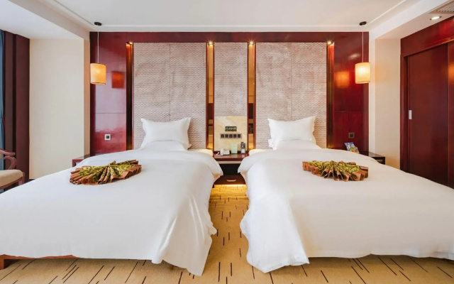 Haolong Hotel