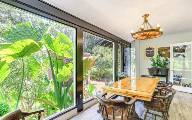 Cozy Gainesville Home ~ 1 Mi to University!