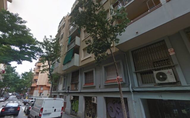 Отель Piquer Sdb Барселона вид на фасад