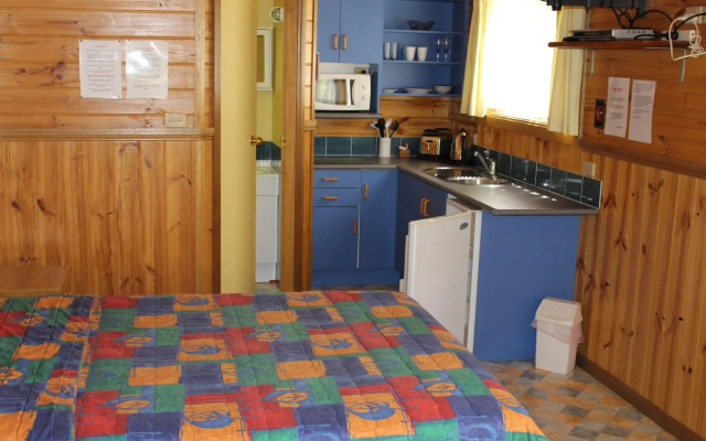 Jervis Bay Cabins & Hidden Creek Campsite
