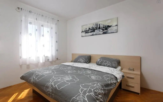 Apartment Lana