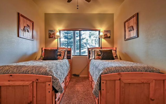 Mountain Cabin Retreat w/ Game Room, Patio & Views